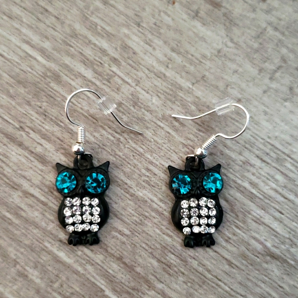 Owl Rhinestone Dangle Earrings 🦉
